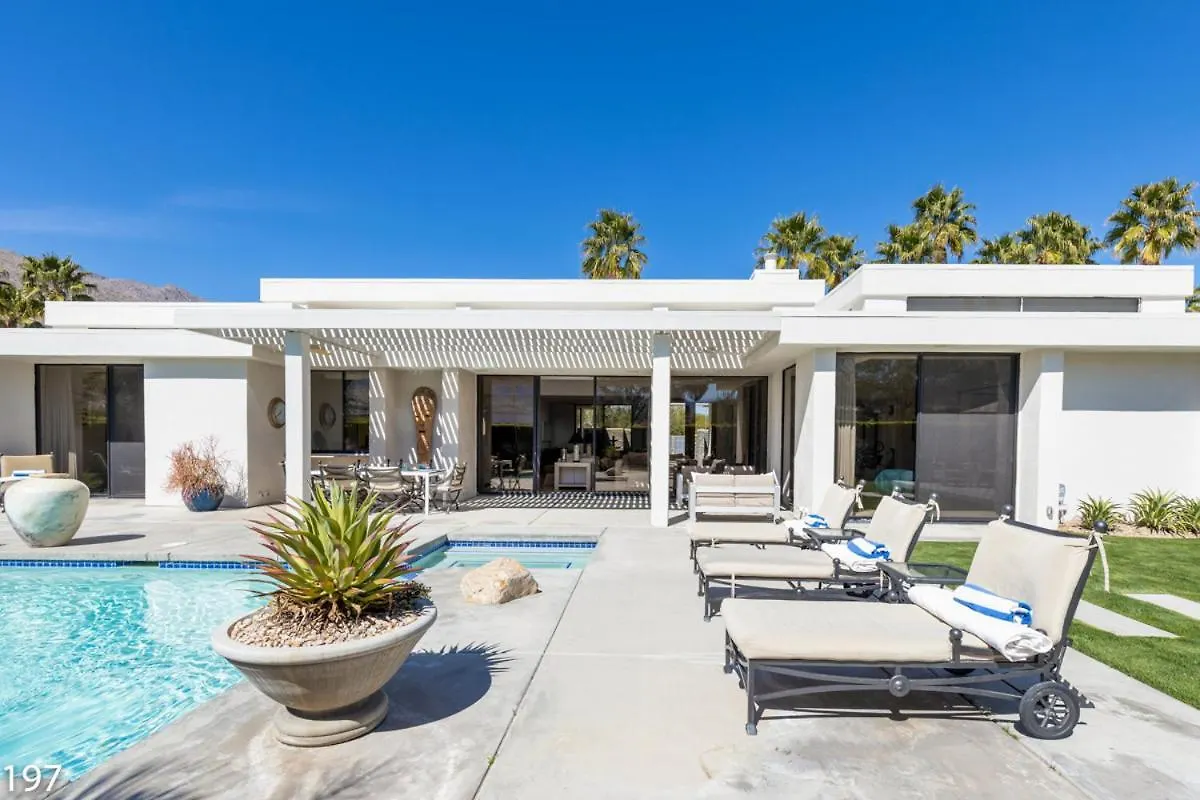 Contemporary Dreams Villa Palm Springs Nyaraló
